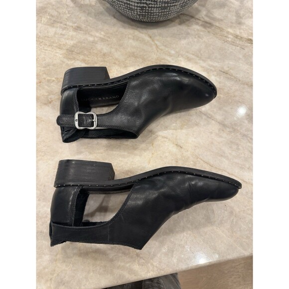 Lucky Brand Giovanna black leather cut-out ankle booties Women’s 8.5m rivets EUC - Picture 4 of 16